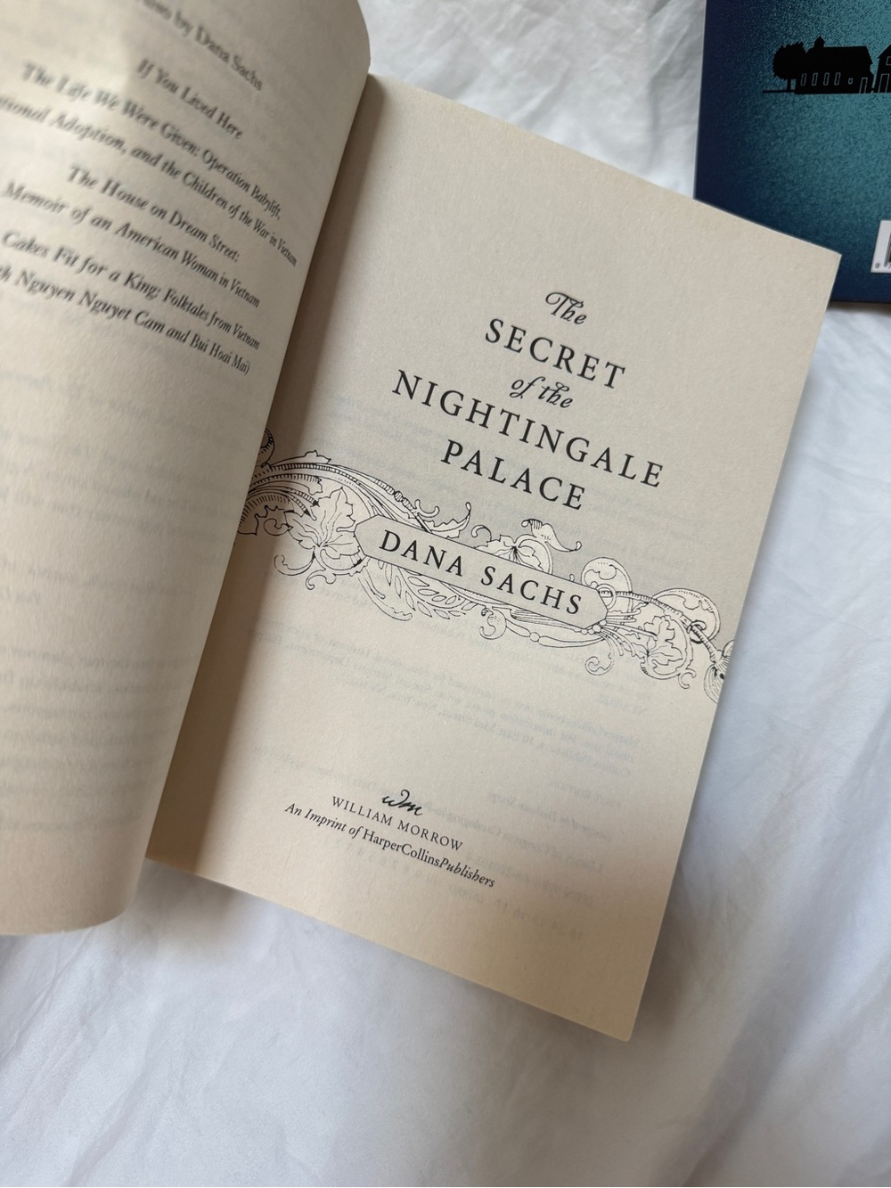 The Secret of the Nightingale Palace & Go Set a Watchman Historical Book Bundle - Picture 15 of 16